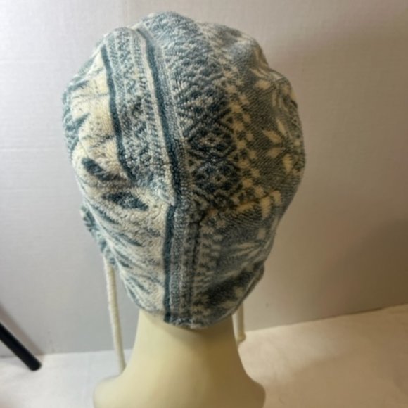 Cold Weather Winter Snowflakes Ski Hat Cap Bomber Hat For Adults and Teens - Picture 3 of 12